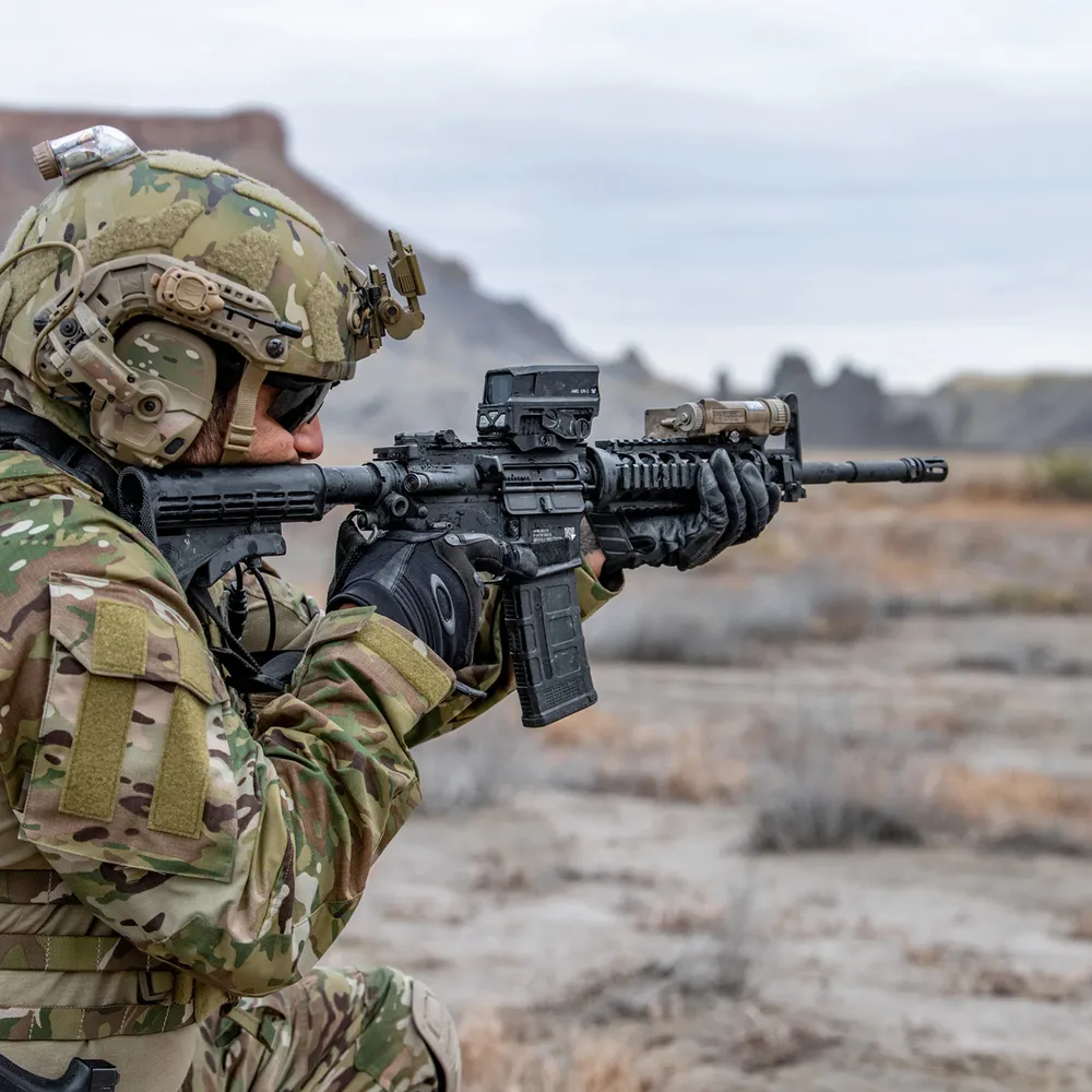 Celownik holograficzny Vortex AMG UH-1 Gen II z siatką EBR-CQB